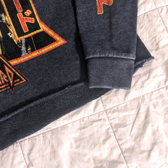 Def Leppard women's long sleeve crop top - Picture 4 of 5